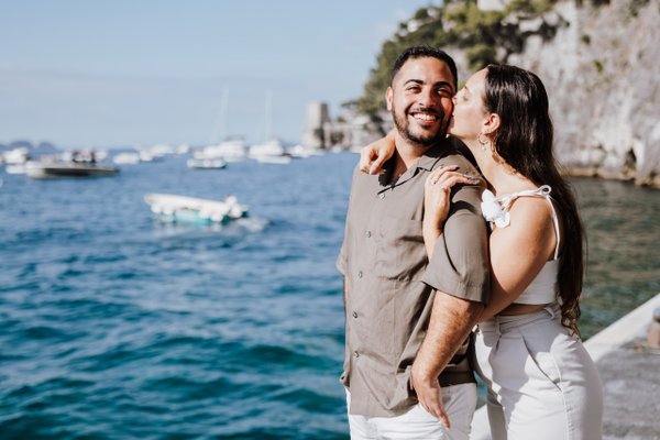 Romantic photoshoot at Marina Grande dock, Positano — photo 1