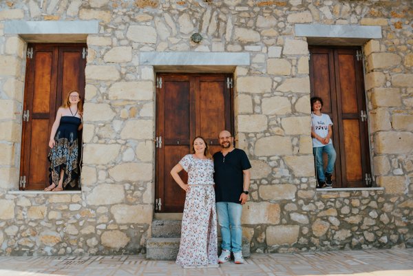 Photoshoot at Venetian Harbour, Crete — photo 5