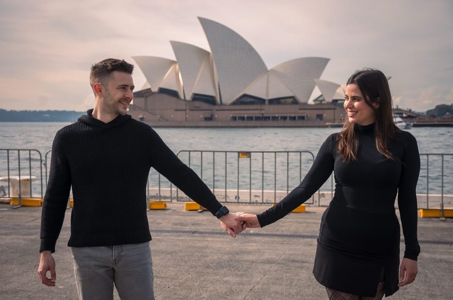 Romantic photoshoot for couples photo 3