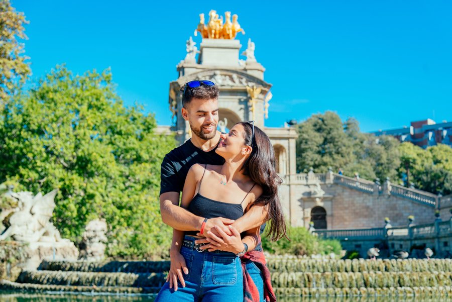 Professional photoshoot at Arc de Triomf photo 2