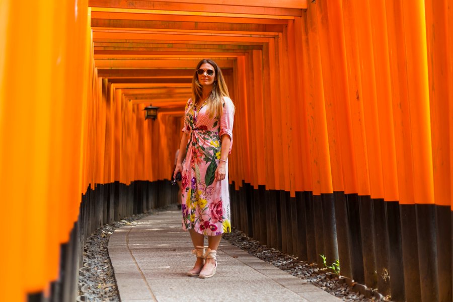 Professional photoshoot at Fushimi Inari Shrine photo 7