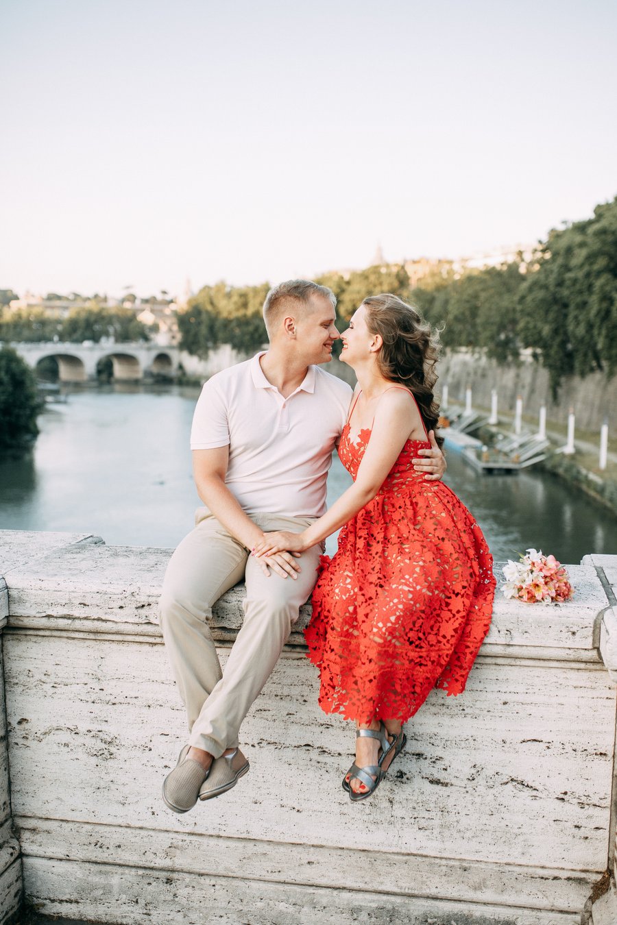 Romantic Couples Photoshoot in Rome — Spanish Steps (Premium) photo 7