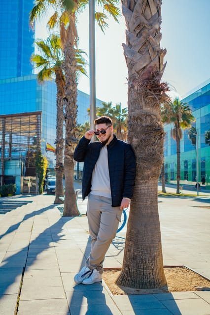 Professional photoshoot at La Barceloneta beach photo 2