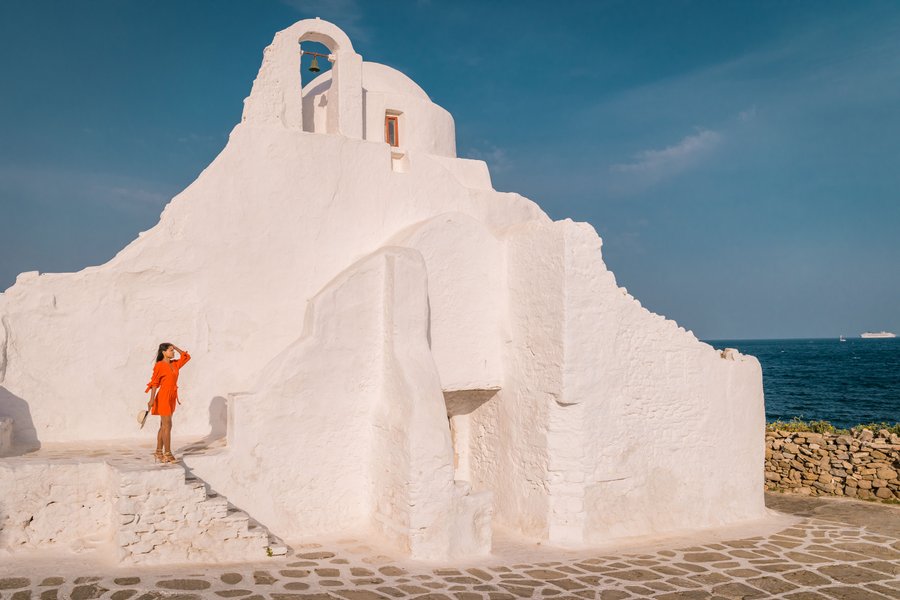 Professional photoshoot at Paraportiani Church photo 3
