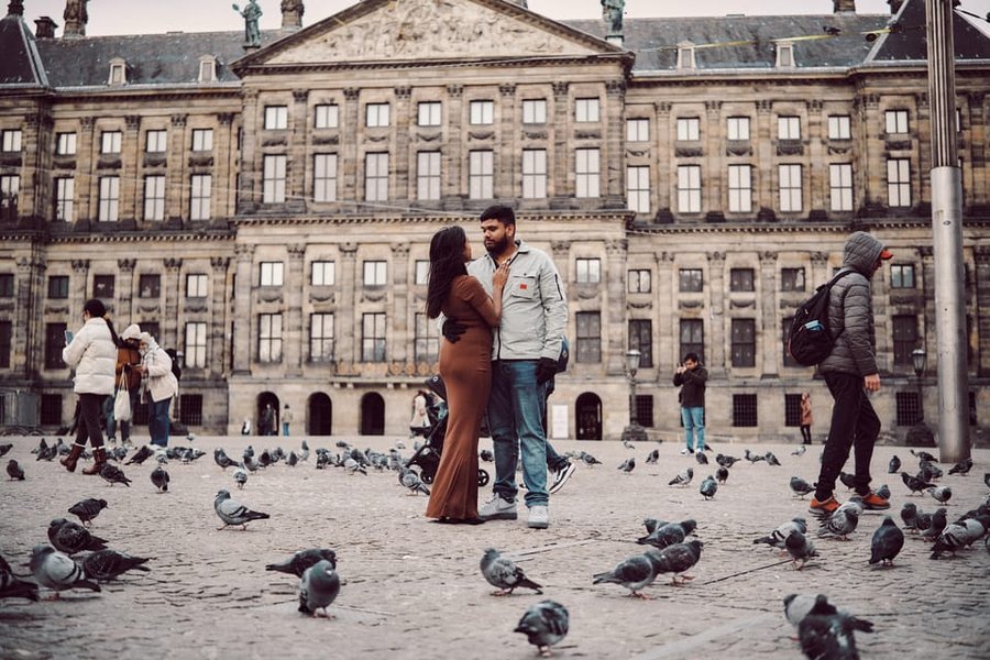 Professional photoshoot at Dam Square photo 3