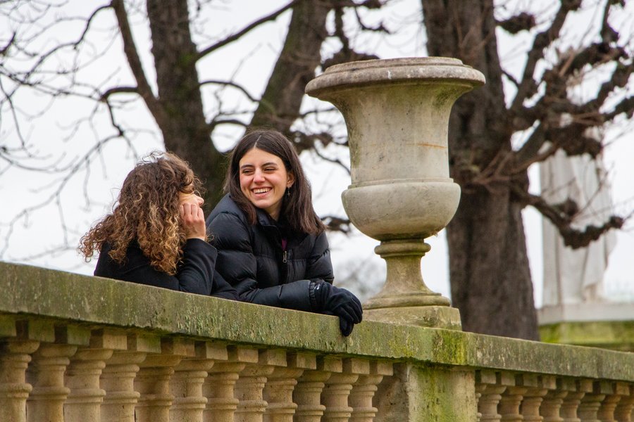 Professional photoshoot at Jardin du Luxembourg photo 3