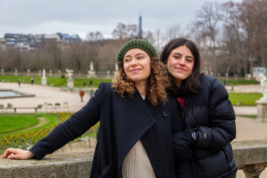 Professional photoshoot at Jardin du Luxembourg photo 2