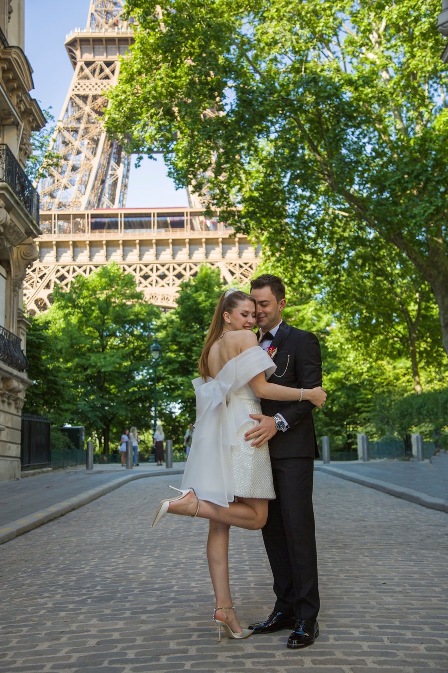 Eiffel Tower Photoshoot in Paris — photo 2
