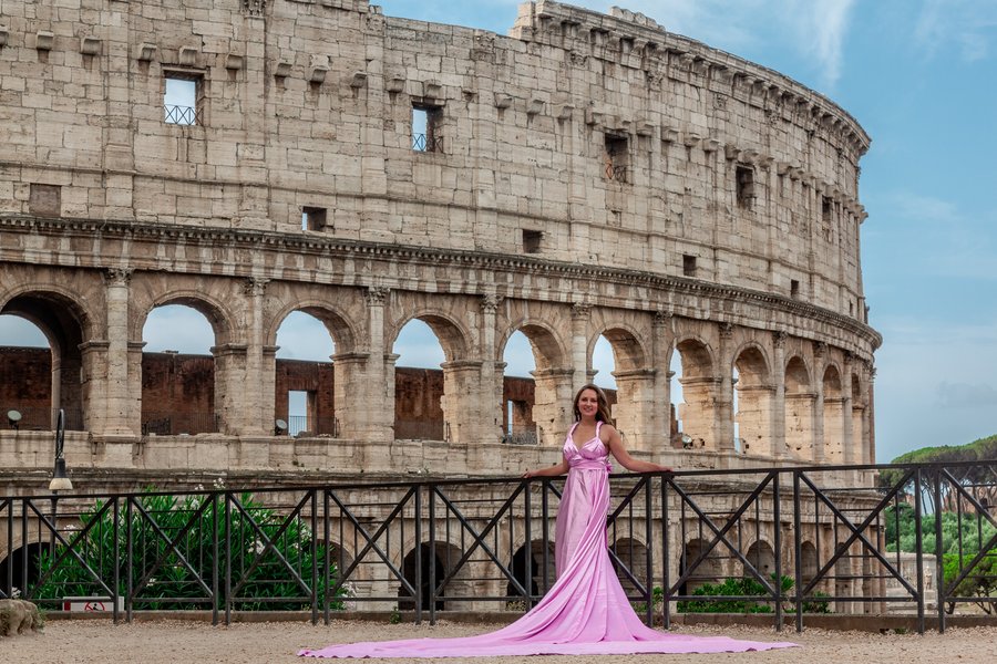 Professional photoshoot with a flying dress photo 5
