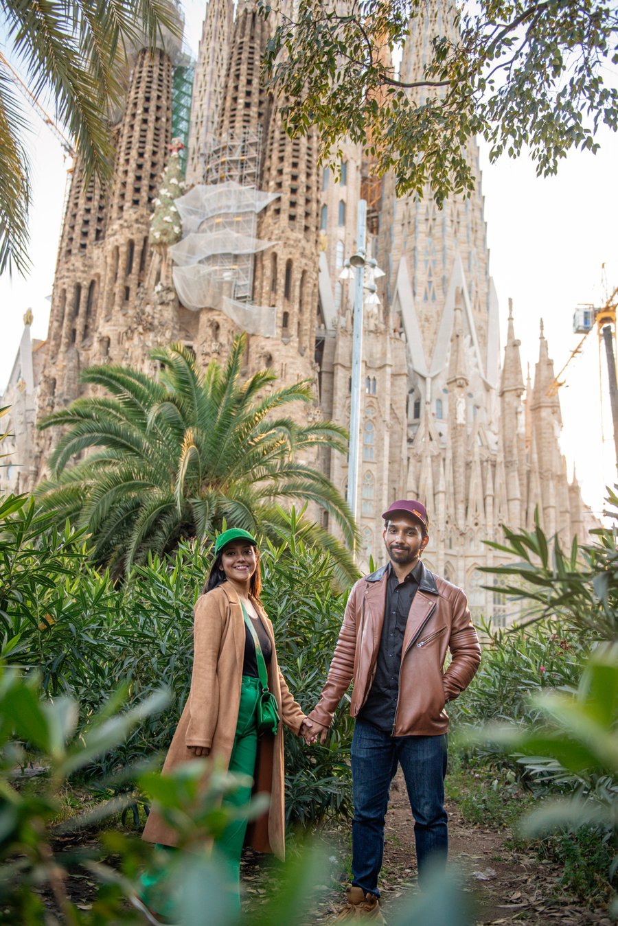Professional photoshoot outside Sagrada Familia photo 6