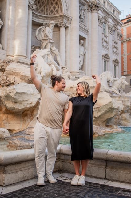 Professional photoshoot at the Trevi Fountain photo 4