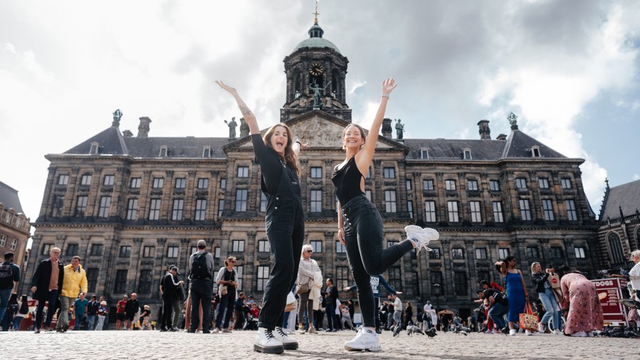 Professional photoshoot at Dam Square photo 6