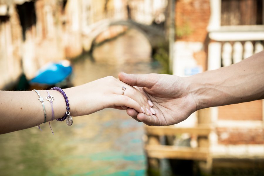 Professional proposal photoshoot photo 6