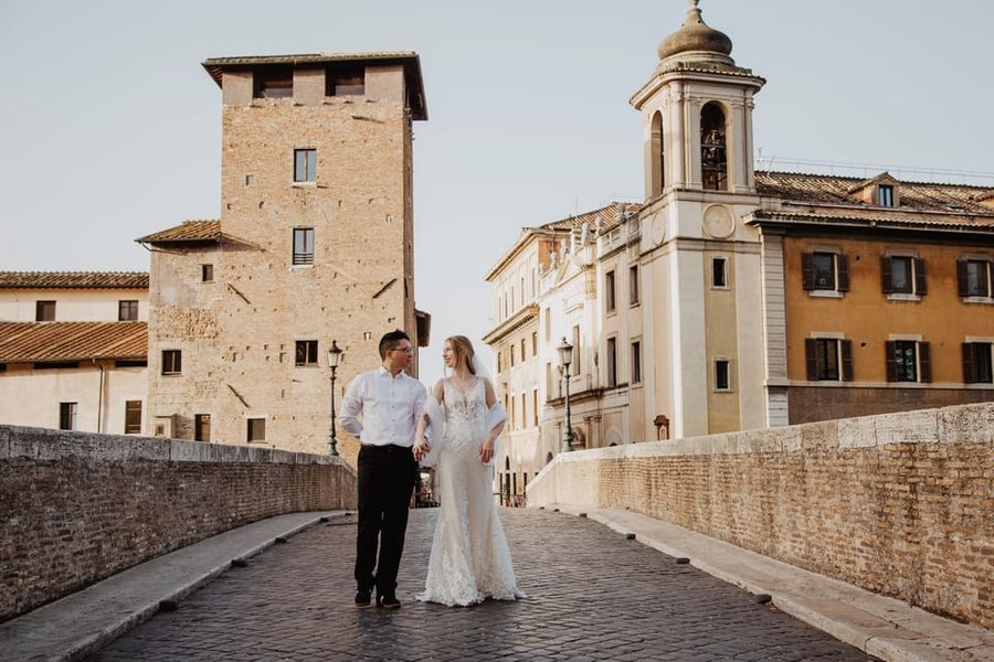 Romantic Couples Photoshoot in Rome — Spanish Steps (Premium) photo 2