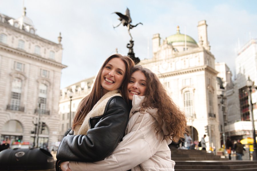 Professional photoshoot at Piccadilly Circus photo 3