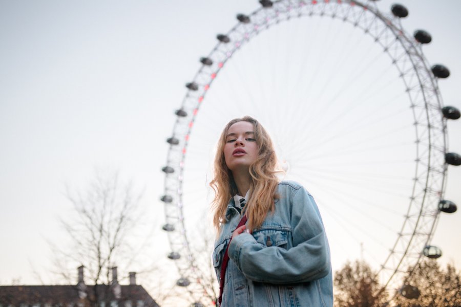 Professional photoshoot at the London Eye photo 5