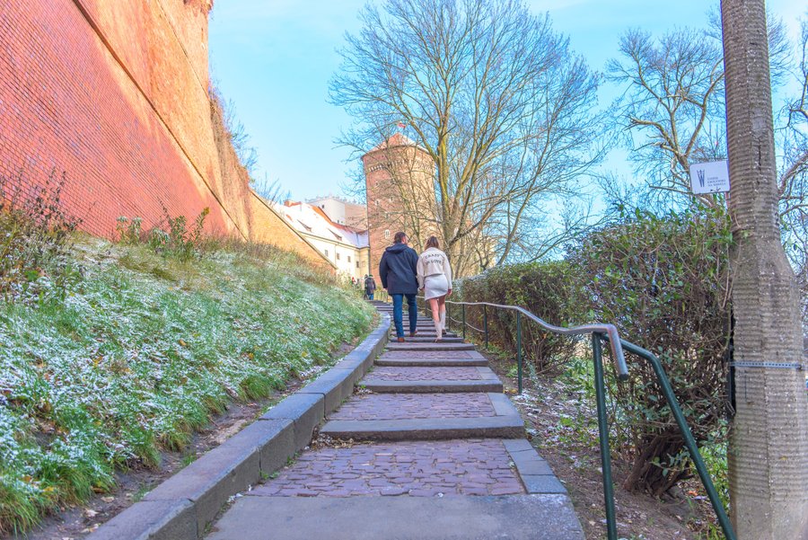 Photoshoot at Wawel Royal Castle and Cathedral, Kraków — photo 6