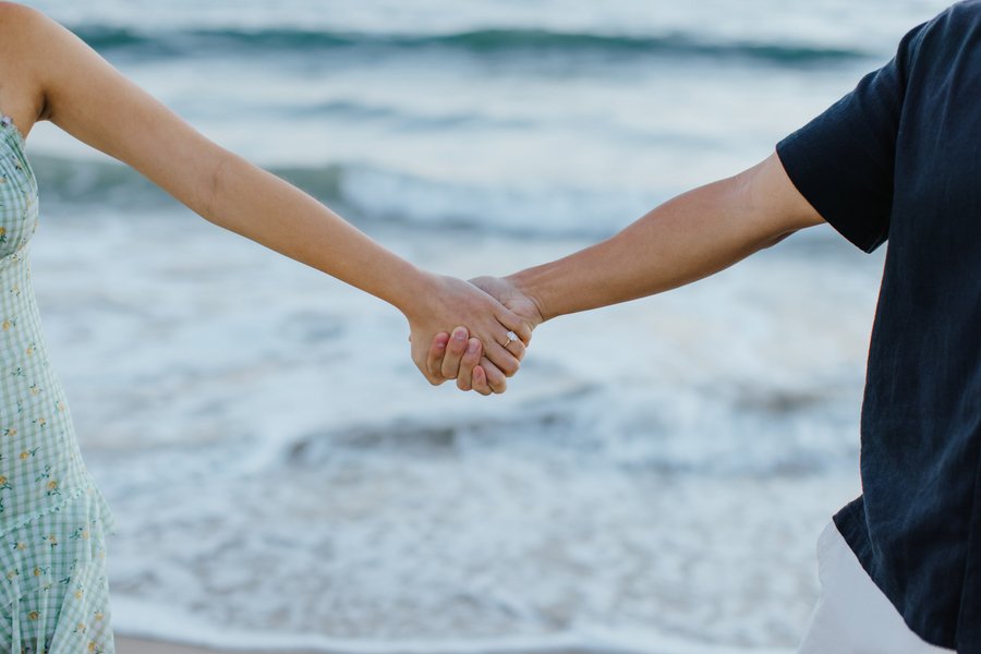 Romantic photoshoot at El Matador State Beach, Los Angeles — photo 2