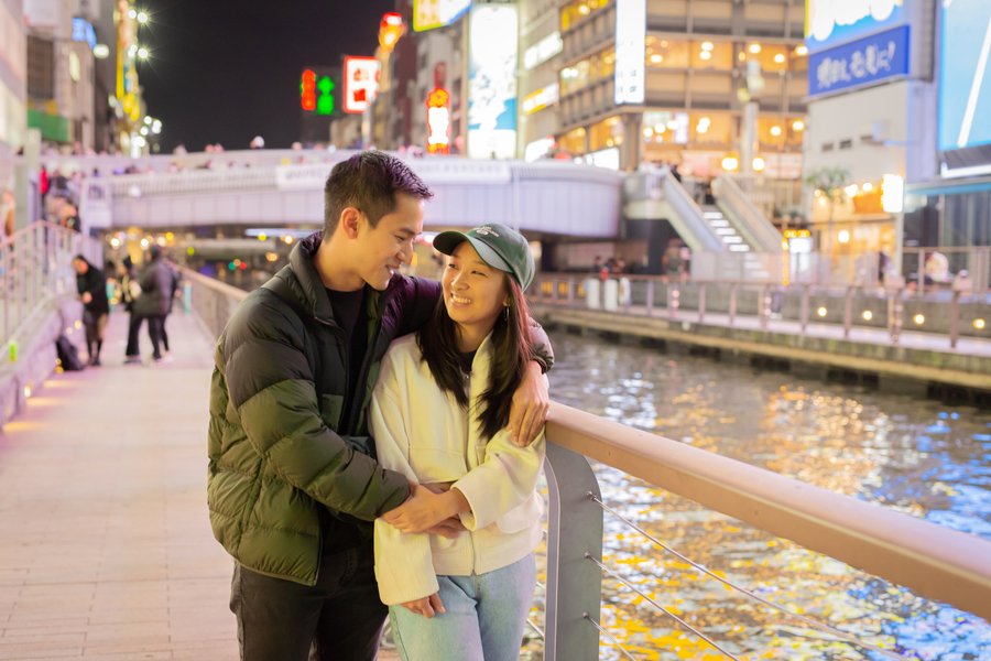 Photoshoot at Dotonbori Canal, Osaka — photo 4