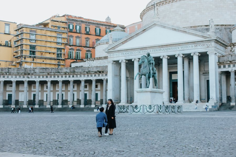 Romantic photoshoot in Naples — photo 3