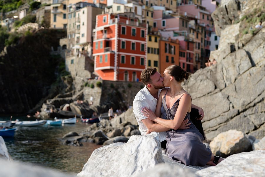Romantic photoshoot in Cinque Terre — photo 2