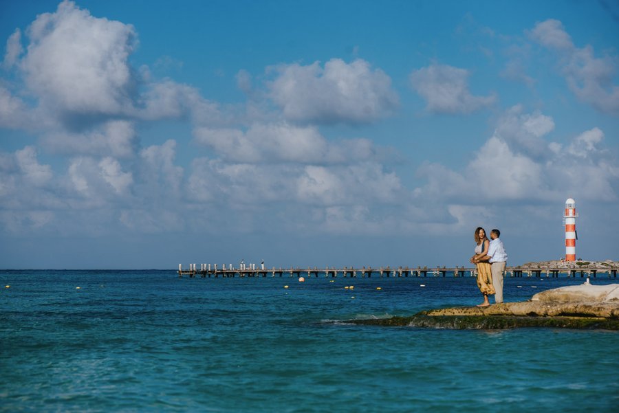 Photoshoot at Punta Cancún Lighthouse — photo 4
