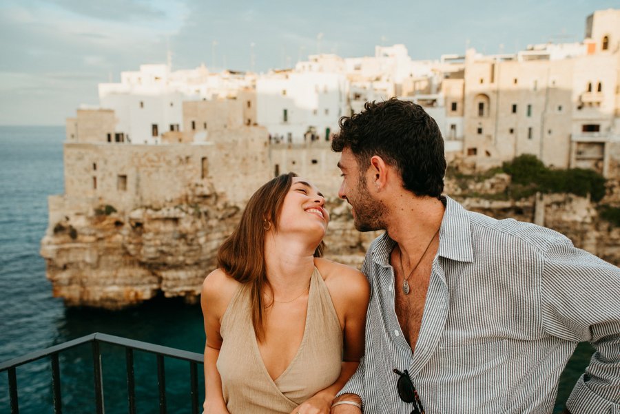 Romantic photoshoot in Polignano — photo 6