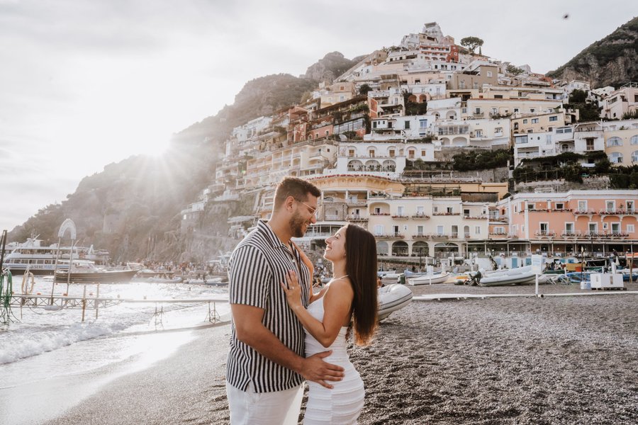 Romantic photoshoot at Marina Grande dock, Positano — photo 5