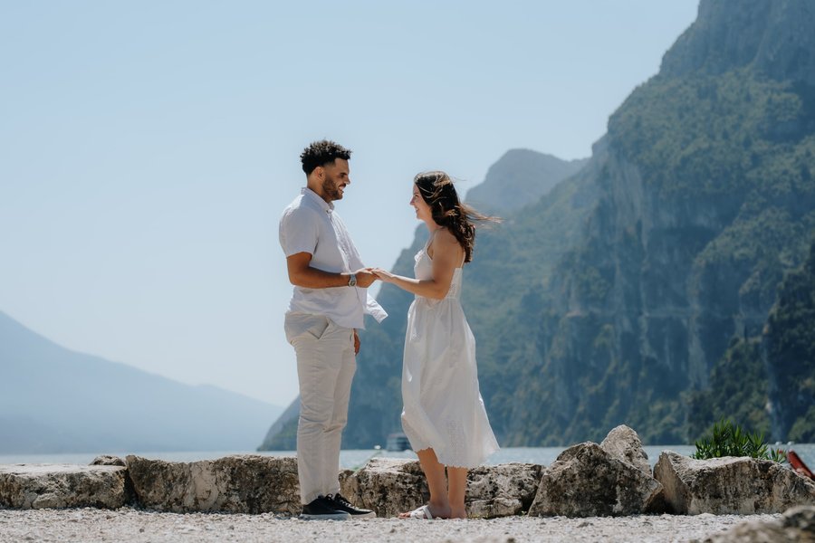 Proposal photoshoot at Lake Garda — photo 2
