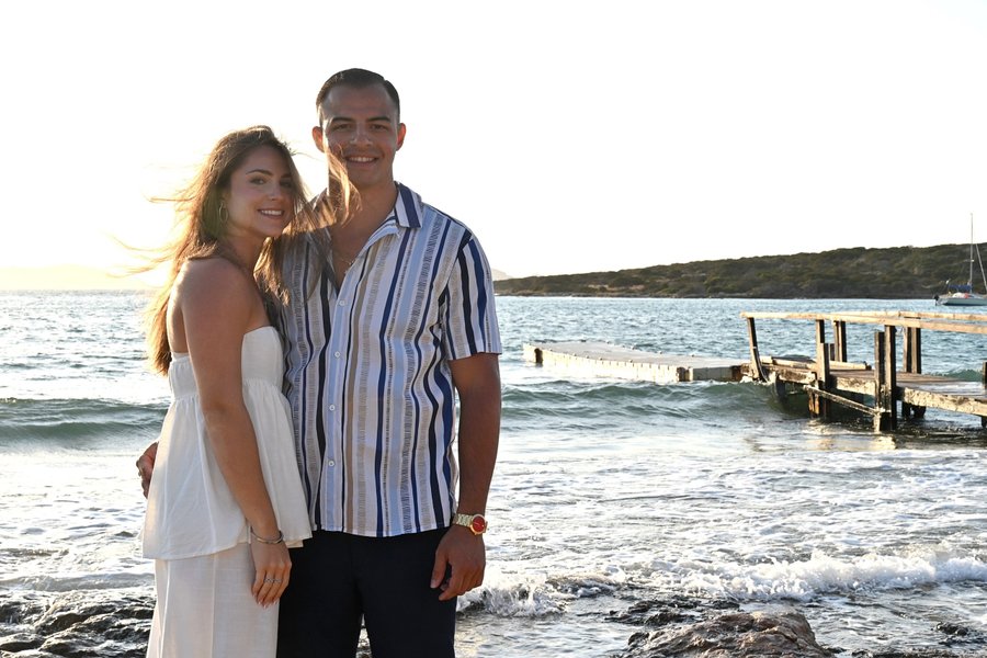 Romantic photoshoot at Kolymbithres Beach, Paros — photo 5