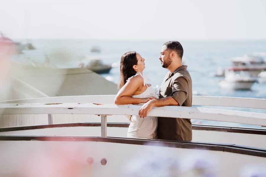 Romantic photoshoot at Marina Grande dock, Positano — photo 4