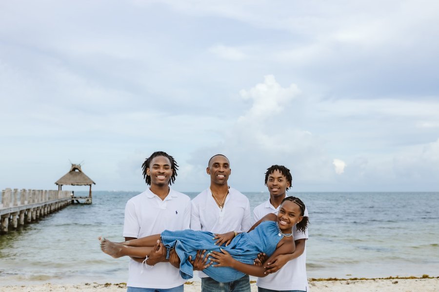 Photoshoot at Playa Langosta, Cancún — photo 4