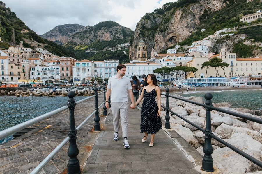 Photoshoot at Atrani overlook from the coast road, Amalfi — photo 1