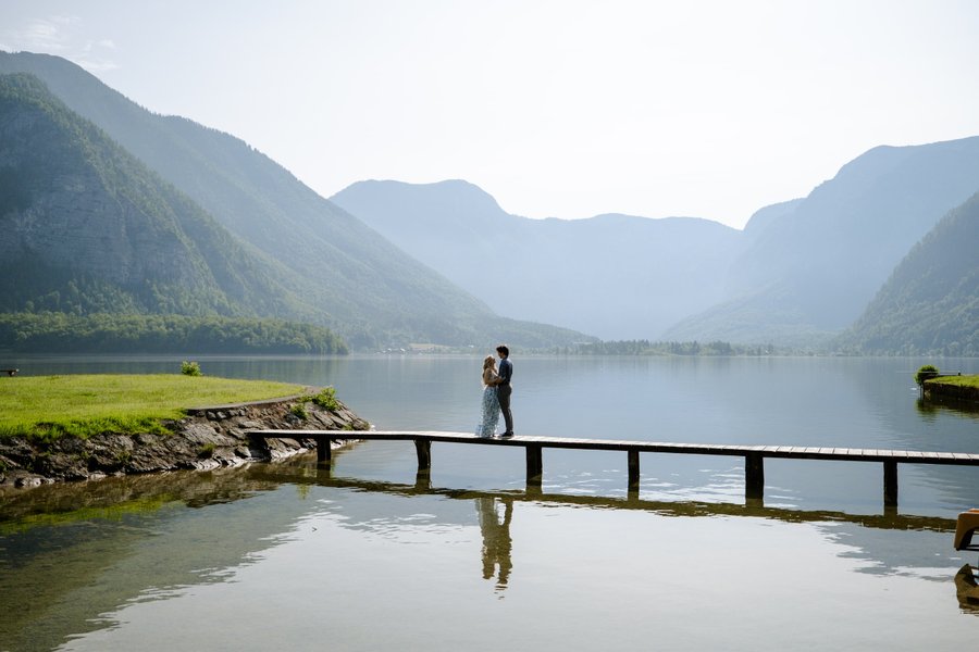 Photoshoot at Lakeside Pier at Am Hof, Hallstatt — photo 4