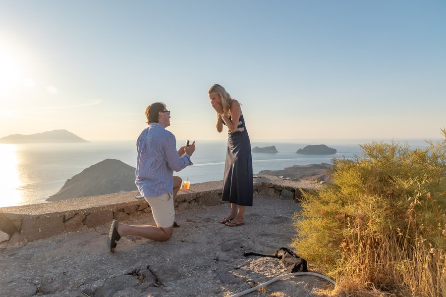 Photoshoot at Plaka Castle, Milos — photo 6