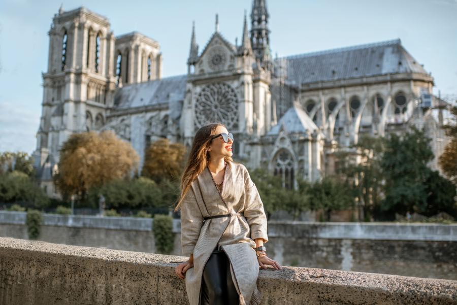 Notre-Dame Photoshoot in Paris — photo 1