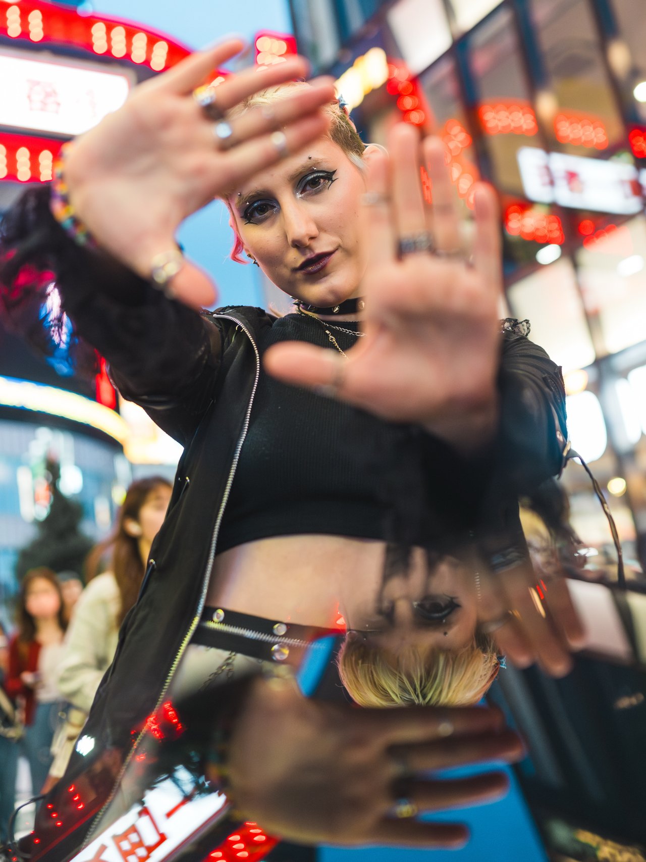 Photoshoot in Tokyo by Marvin Tenepre